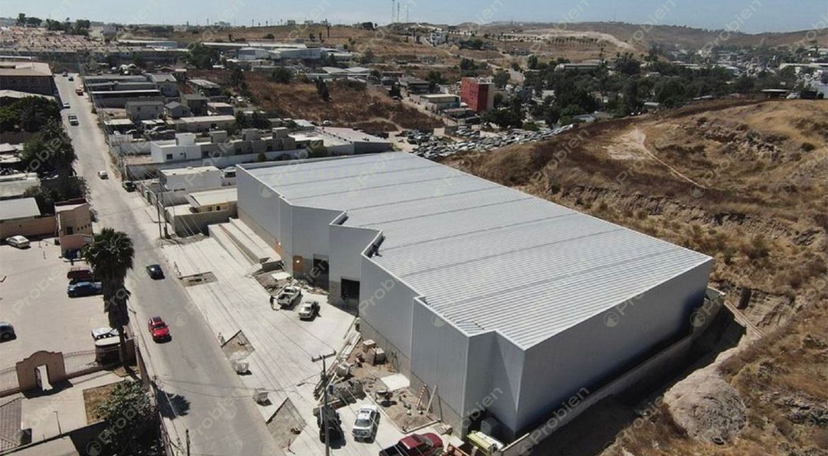 Nave industrial en Renta con conectividad hacia Libramiento Sur