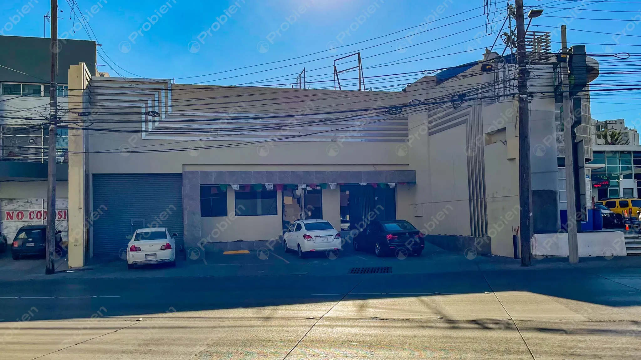 Local Comercial en Renta - Blvd. Agua Caliente