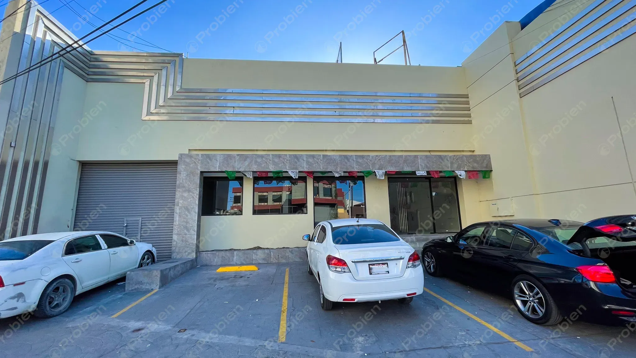 Local Comercial en Renta - Blvd. Agua Caliente