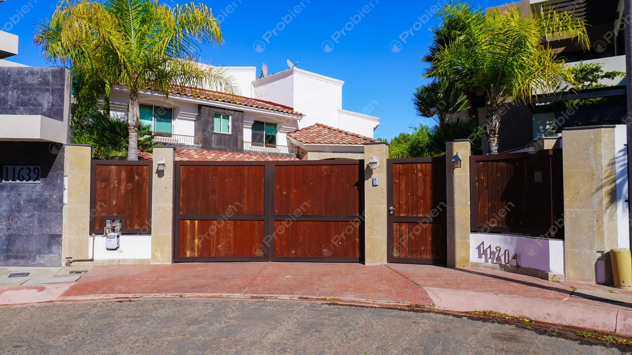 Gran Casa en Venta en Hacienda Agua Caliente